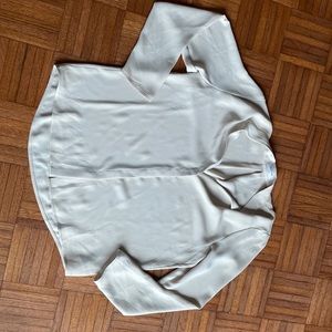 NWOT Aritzia Babaton buttoned long sleeve beige shirt